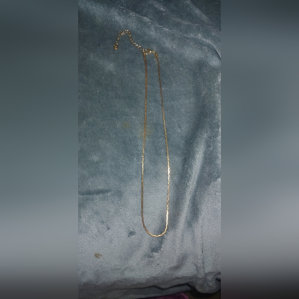 Elegant Gold Chain Necklace